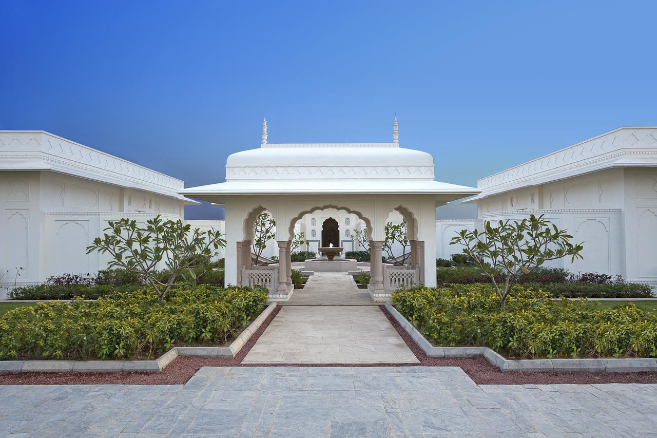 The Oberoi Sukhvilas Spa Resort, New Chandigarh Khizrabad ภายนอก รูปภาพ